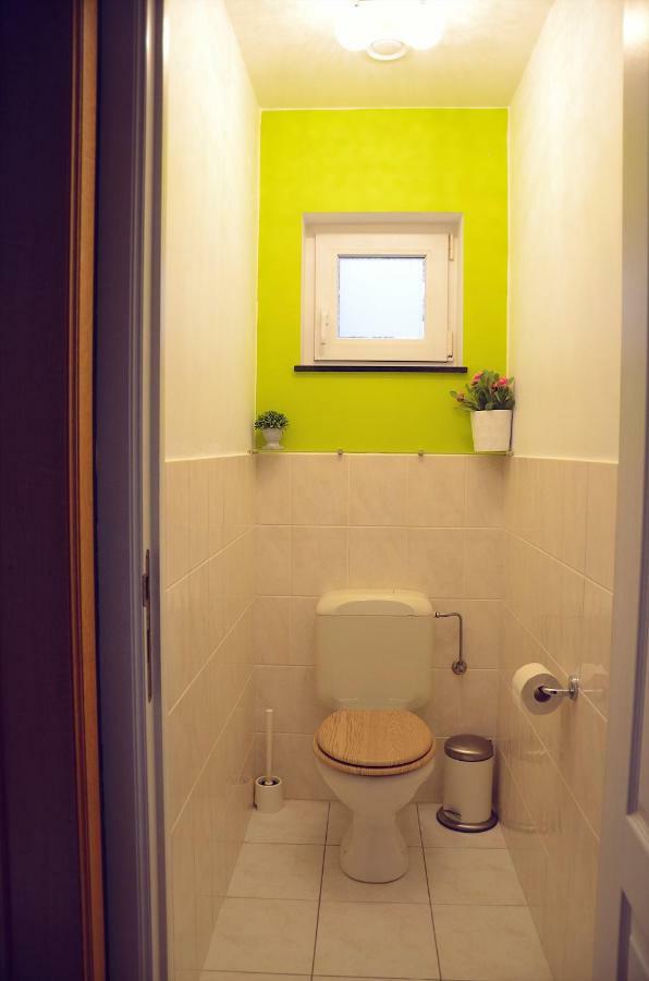 Villa Dakota - Jacuzzi, Zwembad, Playstation Durbuy Dış mekan fotoğraf